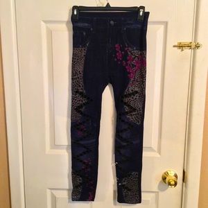 Patterned leggings